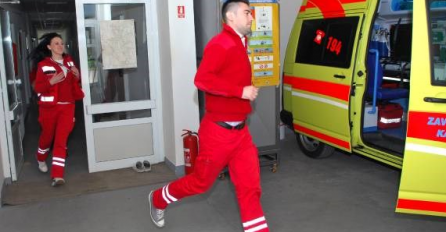 TEŠKA NESREĆA: Jedna osoba poginula, povrijeđeni prevezeni u bolnicu