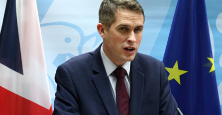 Britanski ministar odbrane Gavin Vilijamson smijenjen je danas zbog Huaweija