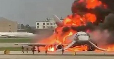 ČUJE SE VRISKA I PLAČ! Ljudi gore živi, vatra kulja, najmanje 13 mrtvih POJAVIO SE SNIMAK IZ AVIONA SMRTI KOJI LEDI KRV U ŽILAMA