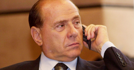 Berluskoni izašao iz bolnice