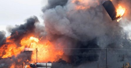 STRAŠNA NESREĆA NA BENZINSKOJ STANICI: Cisterna eksplodirala! Najmanje 55 poginulih!