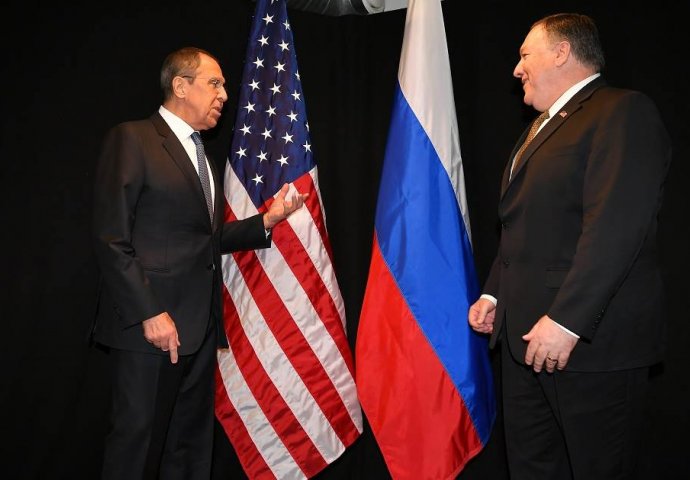 Lavrov i Pompeo razgovarali u Finskoj
