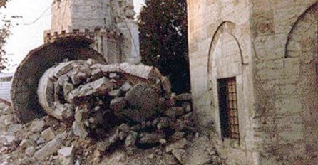 Na današnji dan džamija Ferhadija u Banjoj Luci minirana i srušena do temelja! 