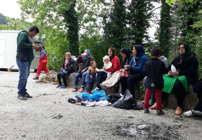 GENERALNI SEKRETAR CRVENOG KRSTA/KRIŽA BiH: Migranti u BiH su kao u čekaonici, njihova pitanja se ne rješavaju i ne odlaze dalje 