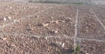 NE, TO NISU KUĆE: Uvećajte fotografiju,  sledit će vam se krv u žilama KAD SHVATITE O ČEMU JE RIJEČ!