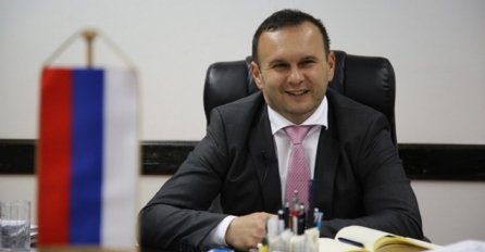 Političar u BiH od para građana sebi ispunio želju: "Hoću Škodu, kome smeta neka se žali..."