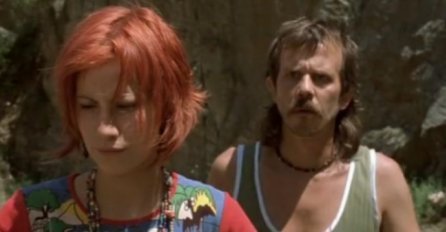 GLUMILA JE U KULTNOM FILMU "SIVI KAMION CRVENE BOJE": Više nije crvenokosa, evo kako izgleda! (FOTO)