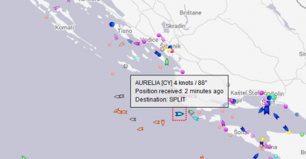 Brod Aurelia na putu za Split, putnici su na brodu već više od 36 sati
