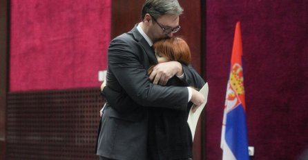 KAD JE VUČIĆ OVO VIDIO, MORAO SE OGLASITI: Njegova kćerka je URADILA i izazvala salvu komentara (FOTO)
