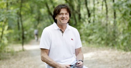 ZDRAVKO SVOJU ŽENU KRIJE KAO ZMIJA NOGE, A SAD SU JE USLIKALI KAKO IZLAZI IZ STANA: Evo kako izgleda, ovome se niste nadali (FOTO)