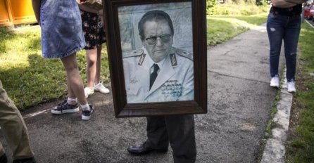 TITOVA SAHRANA JE ODRŽANA BEZ NJEGOVOG TIJELA?!Evo ŠTA je zapravo bilo u KOVČEGU