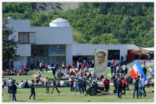 screen-shot-05-11-19-at-04-19-pm