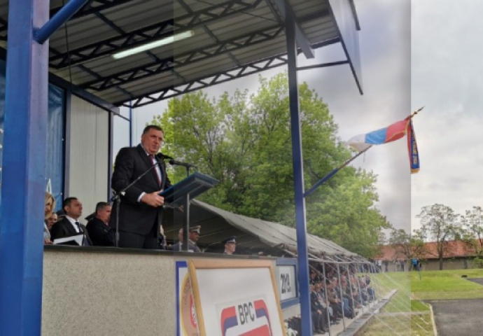 Dodik pripadnicima Trećeg pješadijskog puka OSBiH: Vaša komanda je u Banjoj Luci