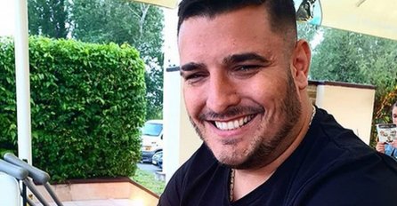  ON JE BIO UZ DARKA LAZIĆA NAKON SAOBRAĆAJNE NESREĆE: BIVŠI ZADRUGAR UDARIO AUTOM U AUTOBUS, EVO FOTOGRAFIJA SA LICA MJESTA! FOTO