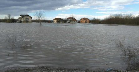Prijedor: Izlile se rijeke, poplavljeno 200 objekata