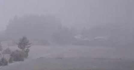 HAOS U SRBIJI, SNIJEG PADA KAO USRED JANUARA: Građani u pripravnosti, ali najgore tek dolazi! 