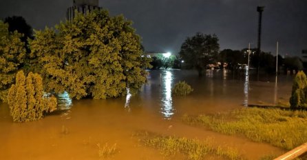 Nivo rijeke Sane u Prijedoru i dalje raste i sada je blizu 490 cm