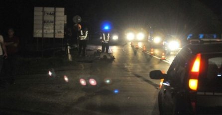 U stravičnoj nesreći poginuo vozač, hitna je brzo stigla, ali muškarcu nije bilo spasa