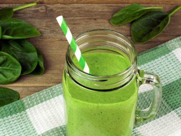 an483-spinach-smoothie-732x549-thumb