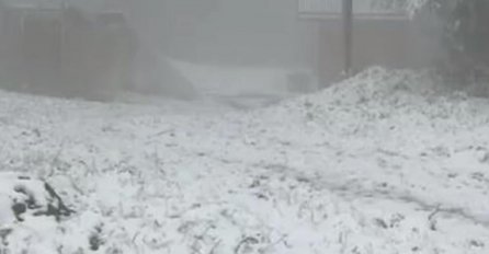 STIGLO VAŽNO UPOZORENJE METEOROLOGA!SNAŽNO NEVRIJEME I GRAD VEČERAS ĆE POGODIT SRBIJU: Evo koji djelovi su PRVI NA UDARU!