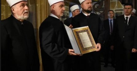 Reis Kavazović dodijelio muraselu novom zeničkom muftiji