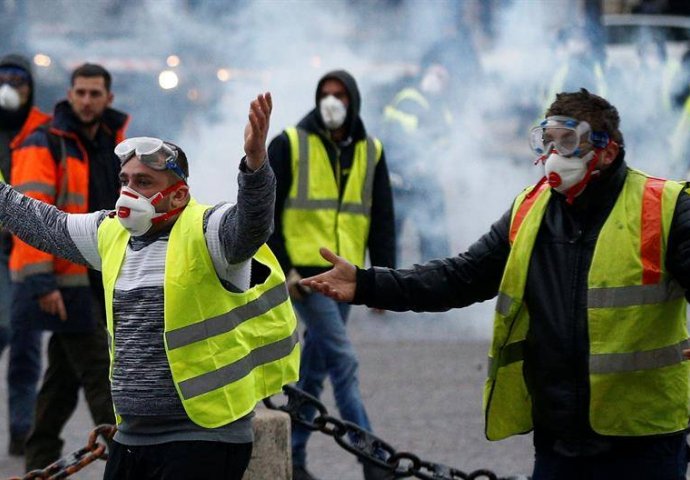 Okupilo ih se oko 3200: Žuti prsluci izašli na ulice Francuske 28. vikend zaredom