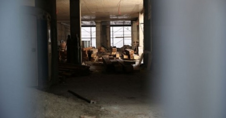 NASTRADALIM RADNICIMA BIO PRVI DAN NA POSLU: Evo šta je pošlo po zlu