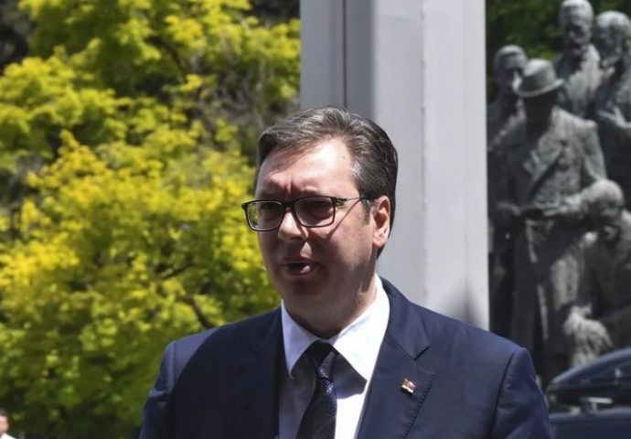 Vučić: Neki ne očekuju od Srbije pijetet prema žrtvama u Srebrenici, već da RS ne postoji