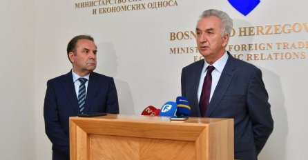 DODIKOV PORTPAROL POLUDIO ZBOG IZBORA ŠAROVIĆA: 'MIRKO FAVORIZUJE BIH, PRIJETI RS-U...'