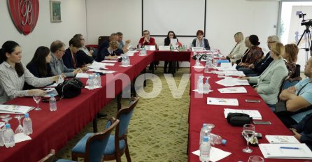 NOVI.BA NA OKRUGLOM STOLU "PREMA EU": Uz negativni priraštaj i odlazak stanovništva, u BiH za 85 godina neće biti nijedan stanovnik 