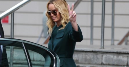 VODI PORODIČNU EMISIJU, A OBUKLA 'PAUKOVU MREŽU': Voditeljicu isprozivali zbog smjele haljine, OVO NIJE SMJELA URADITI