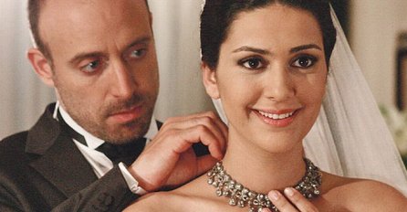 SVI SMO OBOŽAVALI ŠEHERZADU IZ SERIJE 'HILJADU I JEDNA NOĆ': Sad ona potpuno drugačije izgleda, NEMA VIŠE DUGU BUJNU KOSU!