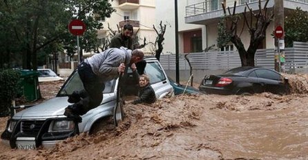 Kiša i tuča poharale Požegu (VIDEO)