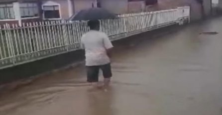 Voda do koljena: Jug države pogodilo SILNO NEVRIJEME! Pogledajte razmjere potopa! (VIDEO)