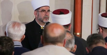 Vjernici klanjali Bajram-namaz u Ferhat-pašinoj džamiji u Banjoj Luci