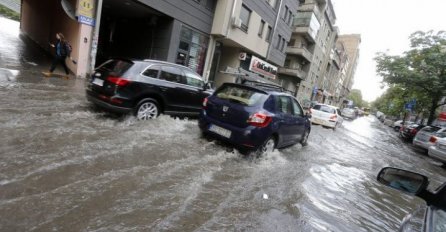 SRBIJU ČEKA HAOS, STIGLO VAŽNO UPOZORENJE: Prijete jaki pljuskovi, grmljavina i grad, u ovom DIJELU će biti NAJGORE!