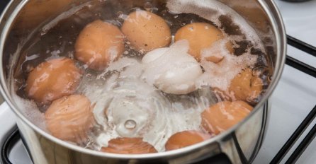 Da li biste jeli jaja kuhana u urinu? Pročitajte koje su ostale bizarne navike Kineza!