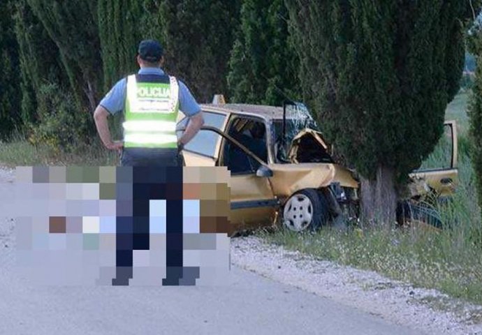 STRAHOTA U HRVATSKOJ: Automobilom se zabili u stablo, jedan poginuo, drugi ozlijeđen