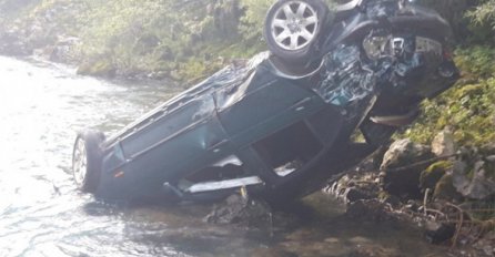 STRAŠNO: S mosta sletjeli u Neretvu, ima povrijeđenih