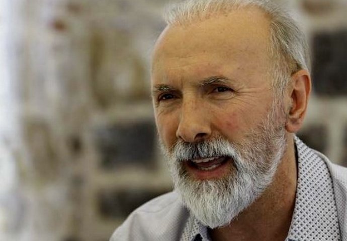 KĆERKA DINE MERLINA SE NE POJAVLJUJE U MEDIJIMA: Zavšila je Oxford, a tek da vidite kako izglead! (FOTO)