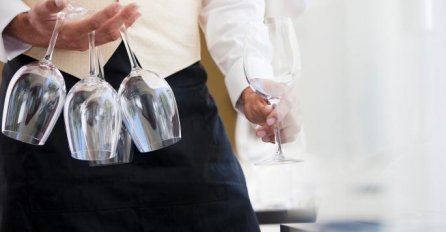 "Dečko ništa ne zna, a ja ne mogu da mu kažem"