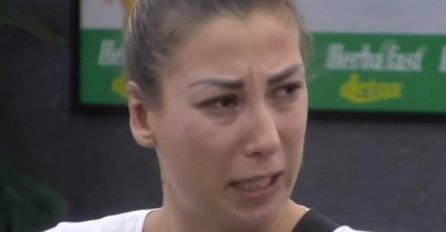 NADEŽDA KROZ PLAČ PROGOVORILA O MIKIJU, OBRATILA SE CIMERIMA, NASTAO MUK: 'Mnogo mi je loše, ali ovo me neće...'