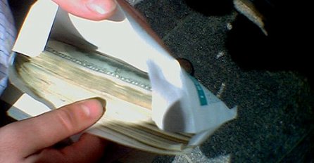 'Danas sam u autobusu pronašla kovertu s novcem...'