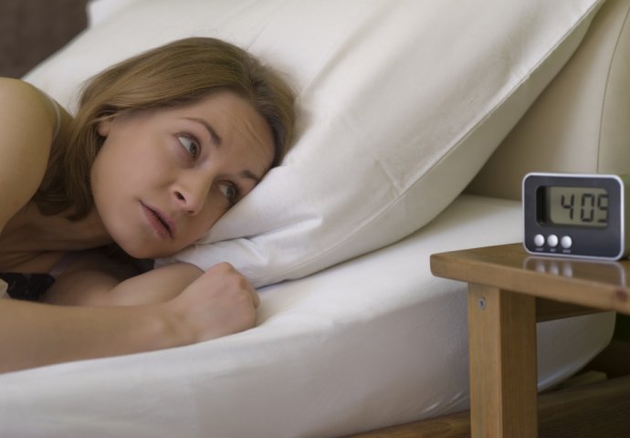 ZBOG NESNOSNIH VRUĆINA NE MOŽETE OKA SKLOPITI: Ovaj TRIK će vam pomoći da zaspete odmah
