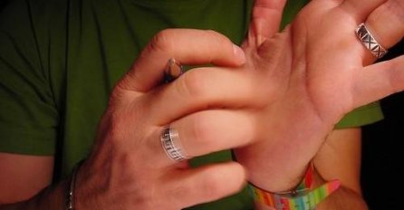 Narodna vjerovanja: Šta znači kad dio tijela zatreperi ili zasvrbi?