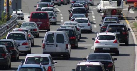 VAŽNO OBAVJEŠTENJE ZA GRAĐANE, EVO KOME JE DOZVOLJEN ULAZAK U NAŠU ZEMLJU: Pažljivo pročitajte, STIGLE JASNE UPUTE