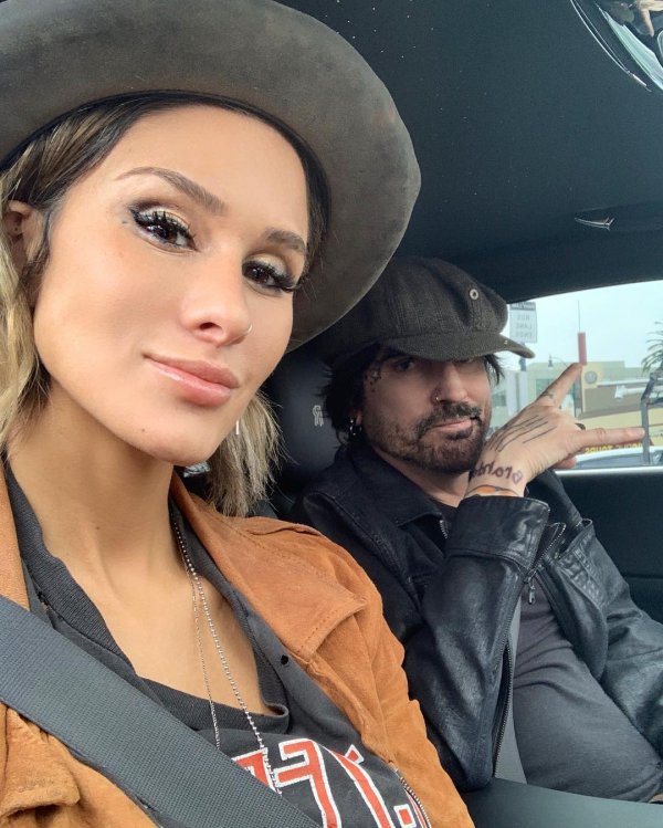 53634192-342545296383989-5836099199744293252-n