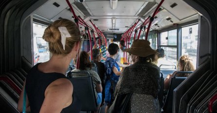 "Žurim na faks, a u autobusu gužva..."