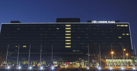 EVAKUACIJA GOSTIJU HOTELA ZBOG NEVREMENA: POPLAVA UZROKOVALA  KRATAK SPOJ LJUDI BJEŽE U PANICI 