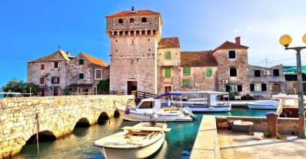 Provedite magične ljetne trenutke u malenom ribarskom romantičnom mjestu u srcu Dalmacije - KAŠTELA!